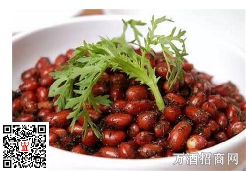 白酒加花生米：搭配得当自带解酒功效