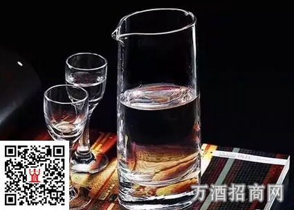 白酒价格游戏频出 它们唱的是哪一出？